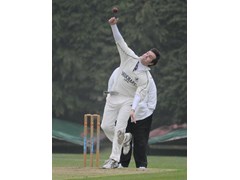 Blackie bowling